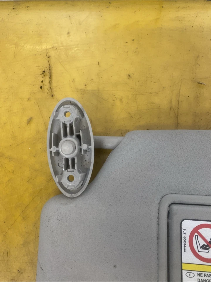 Солнцезащитный козырек с зеркалом для пассажиров Ford C-Max MK2 2011-2015 Ref 174 - Изображение 3 из 4