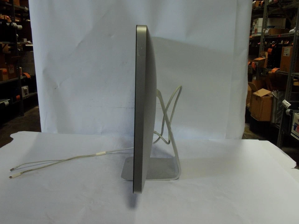 Apple A1407 Thunderbolt 27" LED Cinema Display Monitor (M59) - Image 2 of 4