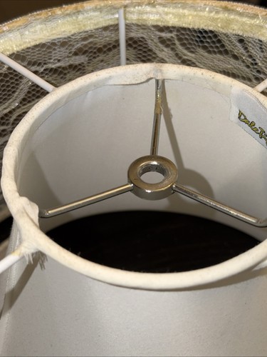 PANTALLA LÁMPARA TELA DOBLE PANTALLA ENCAJE FIRMADO DALE TIFFANY - Imagen 7 de 7