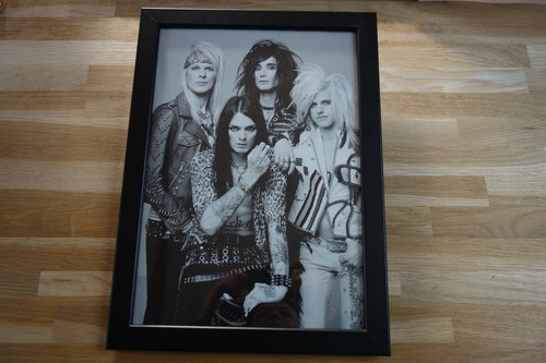 BLACKRAIN - POSTER ORIGINALE ENCADREE !! ORIG PICTURE FRAMED - Foto 1 di 3
