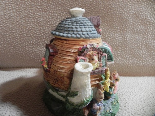 Bunny Garden Shop Decorative Teapot Coin/Piggy Bank* - Picture 4 of 9