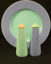 Lindt-Stymeist Colorways Set of Salad Plate Salt Shaker and Pepper Shaker