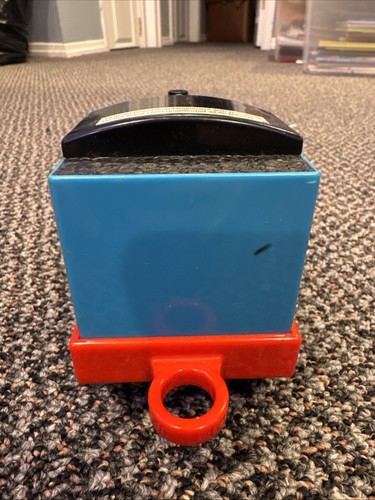 Thomas the train pull toy - Picture 4 of 7