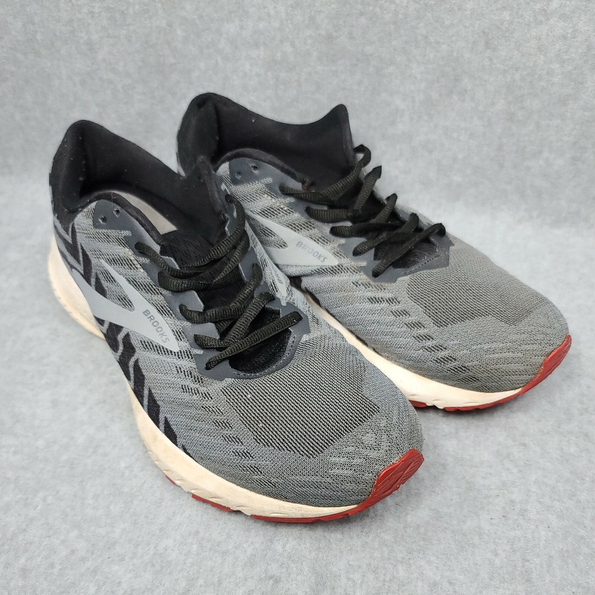 Brooks Mens Launch 6 1102971D071 Gray Black Running Shoes  display picture 1