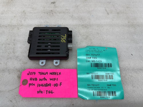 16-20 TESLA MODEL X WIFI WI-FI HUB MODULE 1042829-00-F - Picture 2 of 8
