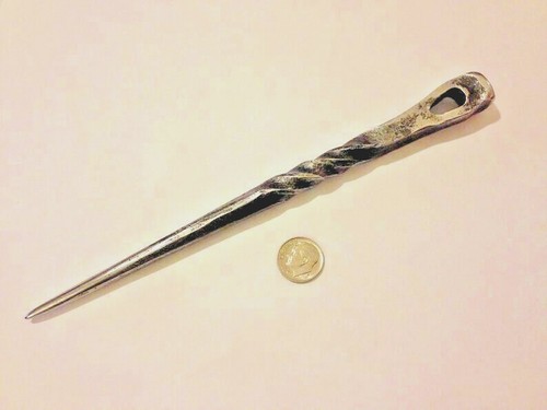 Marlin Spike, 6" Fid, Made to Order, Spiral, Hand-Forged Reclaimed Tool Steel - Picture 4 of 12