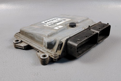 ISUZU NPR 4HK1TC ISUZU UREA INJECTIO ENGINE CONTROLE UNIT ECM PCM ECU 0281020192 - Picture 9 of 19