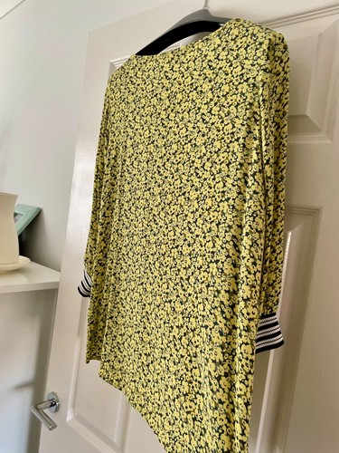 GARCIA ITALY Silky Feel Viscose Blouse Top Size L Fit Size 12-14 Worn Once - Picture 6 of 11