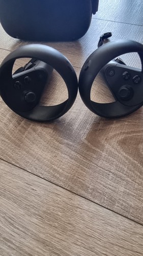 Meta Oculus Quest 1 128GB VR-Headset - Schwarz - Bild 2 von 6