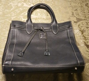 New Authentic Dooney Bourke Hand Bag Black Leather Magnet Paisley Lining Ebay New Authentic Dooney Bourke Hand Bag