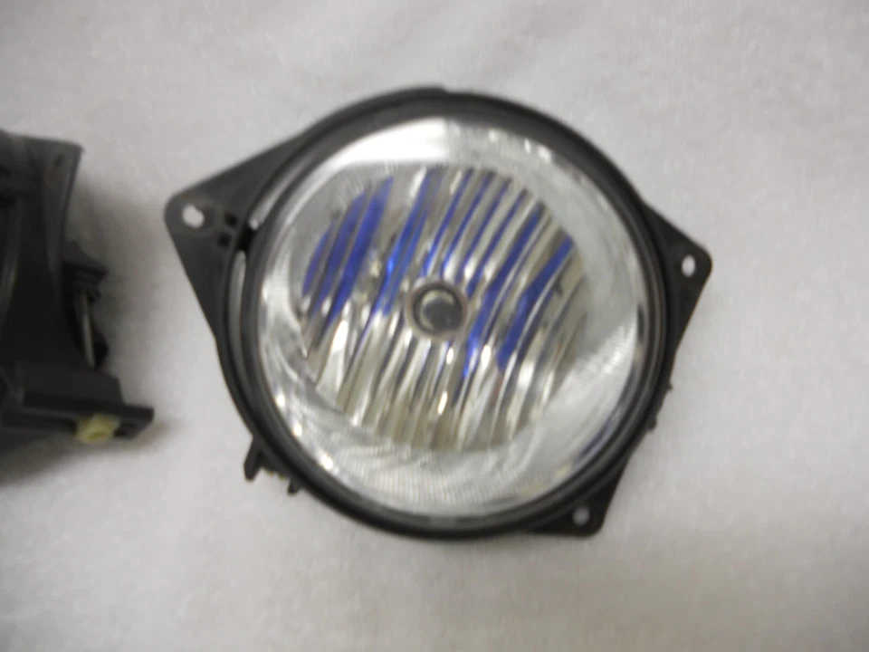 Fog Light Set For 2006-2010 Hummer H3  Left and Right - Image 2 of 4