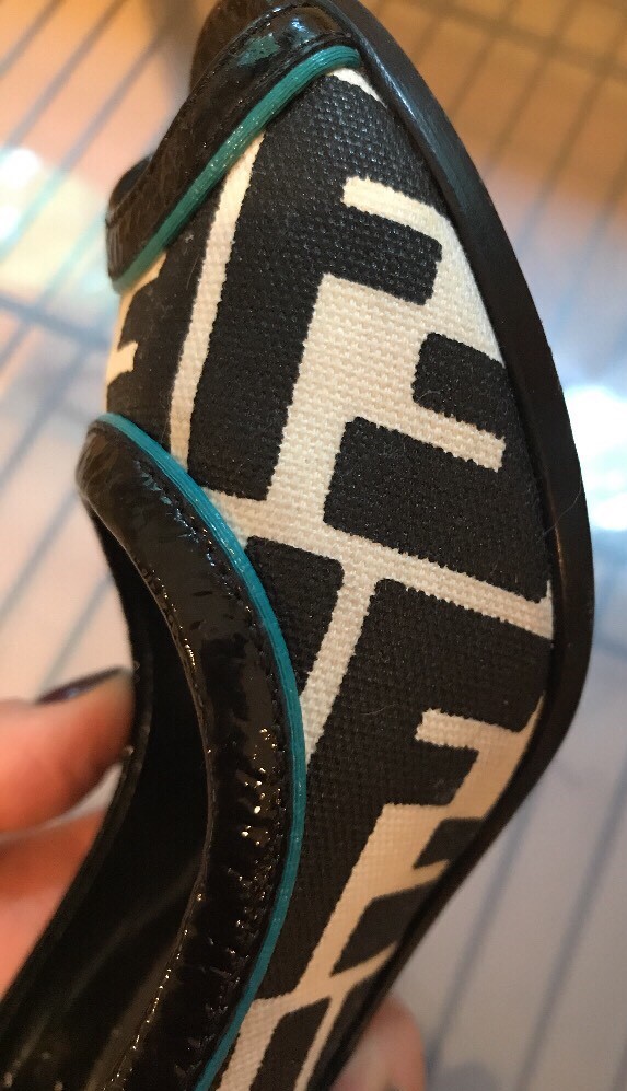 Fendi Sz Sz Sz 35.5 Negro blancoo verde Azulado Monograma FF Bloque Tacón Alto Punta Abierta Zapatos Bombas 4c0243 Fendi Sz Sz Sz 35.5 Negro blancoo verde Azulado Monograma FF Bloque Tacón Alto Punta Abierta Zapatos Bombas 4c0243