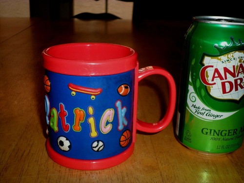 " PATRICK ", [3-D] GRAPHICS, Kid Plastic Drinking Cup, VINTAGE  - Picture 2 of 10