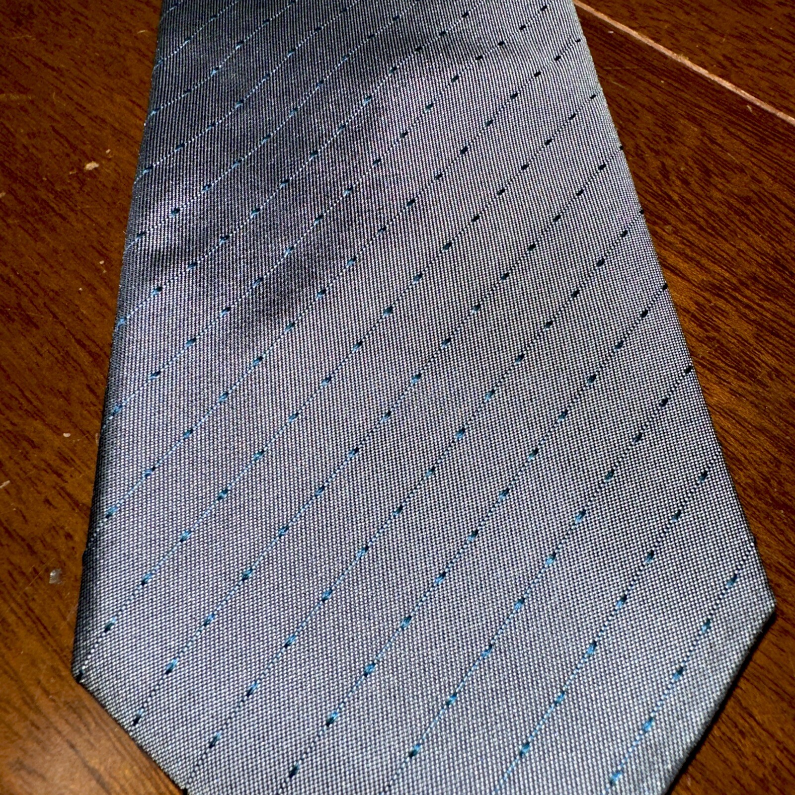 Picture 2 of 4