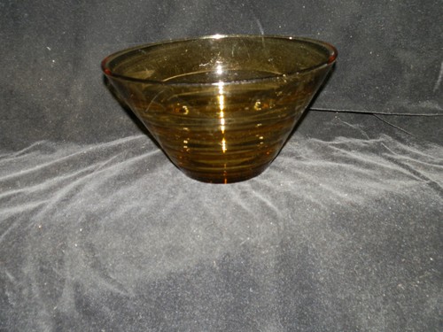 Vintage, Amber, Glass, Swirl Design, 10" Diameter, Salad Bowl - Picture 4 of 4