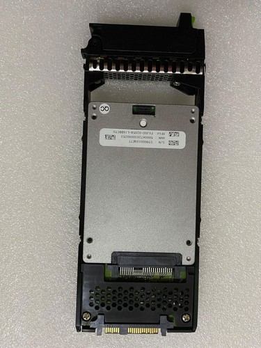 Fujitsu ETERNUS CA07339-E704 CA46233-1957 10601645362 800GB SSD Tested - Afbeelding 2 van 3