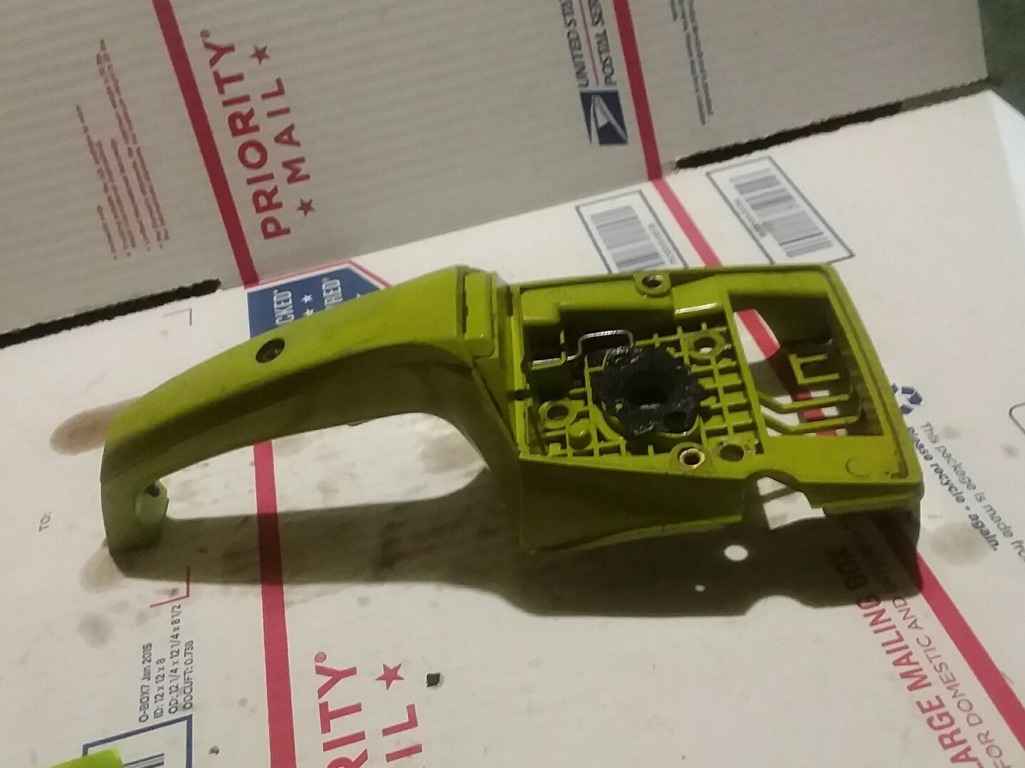 Poulan micro xxv deluxe throttle carb housing chainsaw part bin35 eBay