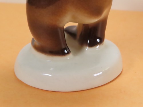 Vintage Brown Bear Lomonosov USSR Russian Porcelain Bear Figurine Figure 5.75" - Picture 7 of 12