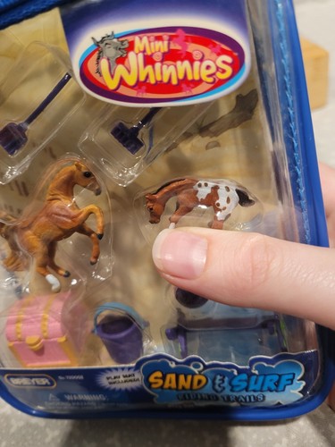 2006 Breyer Mini Whinnies Sand & Surf Mini Horse Foal Figure Playset Pack NOS - Picture 6 of 15