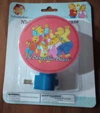 NIP The Berenstain Bears LED Night light Plug-In 2023 On/Off Switch 