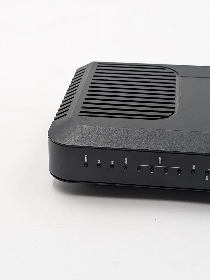 Cisco cable modem DPC3825 DOCSIS 3.0 Gateway - Read! - Image 4 of 4