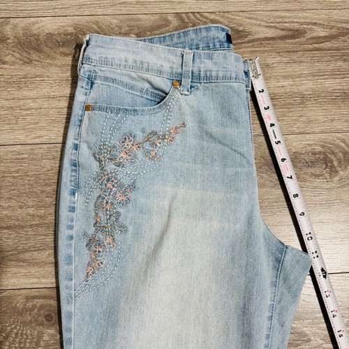 BANDOLINO Simone Skimmer Y2K Jeans Women Size 10 Light Wash Embroidered Cropped - Picture 8 of 10
