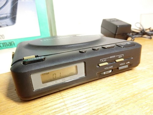 Sony D-20 CD Portátil Walkman Discman Disco Compacto con Caja Manual Hecho en Japón - Imagen 6 de 11
