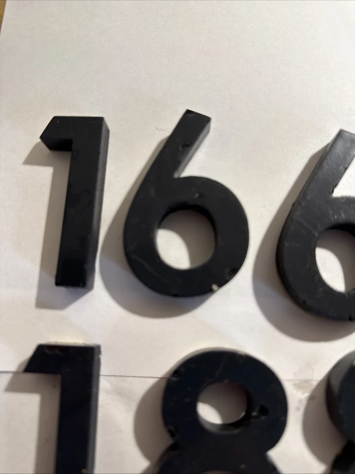 Números y letras de plexiglás vintage, 11 en total. 60 mm de alto Foto 2 de 4