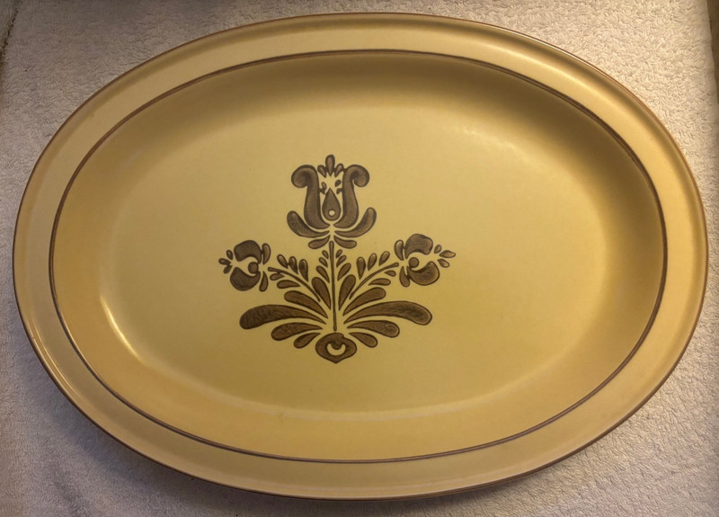 Pfaltzgraff Beige & Brown VILLAGE Oval 14" Serving Platter #16-PERFECT CONDITION
