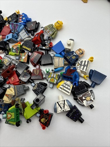Lego Minifigur Lot 200+ Köpfe, Körper, Torsos gemischt Minifiguren Zubehör LESEN - Bild 24 von 24