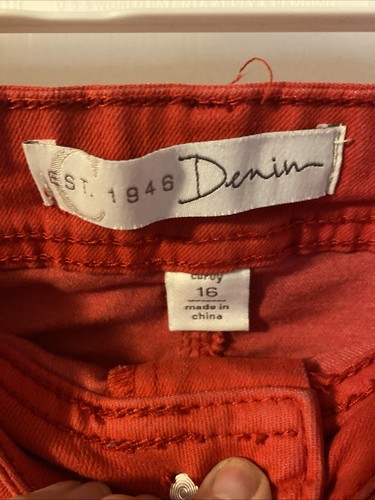 Cato Woman’s Red Denim shorts Size 16 - Picture 2 of 3