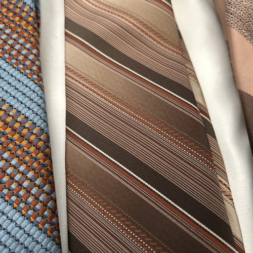 Lot of 5 Vintage Retro Wembley Ties All Different Nice Shape - Picture 7 of 10