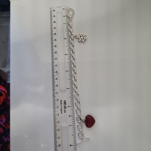 Links of London classic bracelet and snowflakes & red heart charmscharms - Picture 8 of 8