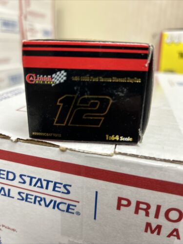 1:64 Scale #12 Jeremy Mayfield Team Caliber Mobil 1 Diecast Car 99 Ford Taurus - Picture 3 of 4