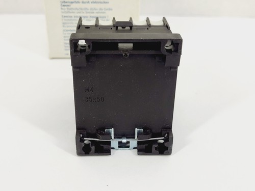 Eaton Moeller DILEM-10-G Power Contactor 3-Pole, 9A, (24VDC Coil), 1 N.O. - Picture 9 of 10