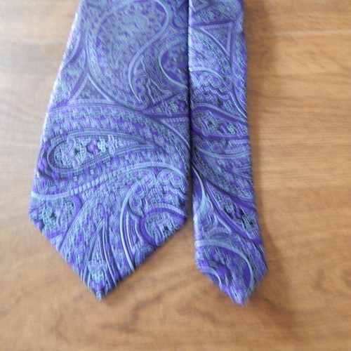 Geoffrey Beene Mens 100% Silk Tie Necktie 58x3 Puple Paisley Hand Made - Picture 3 of 7