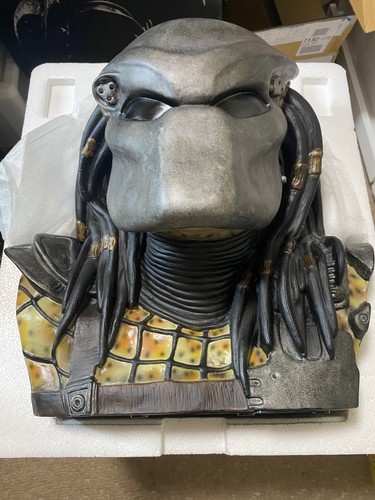 Predator Limited Predator Head Figure & Case Japan - Picture 24 of 24