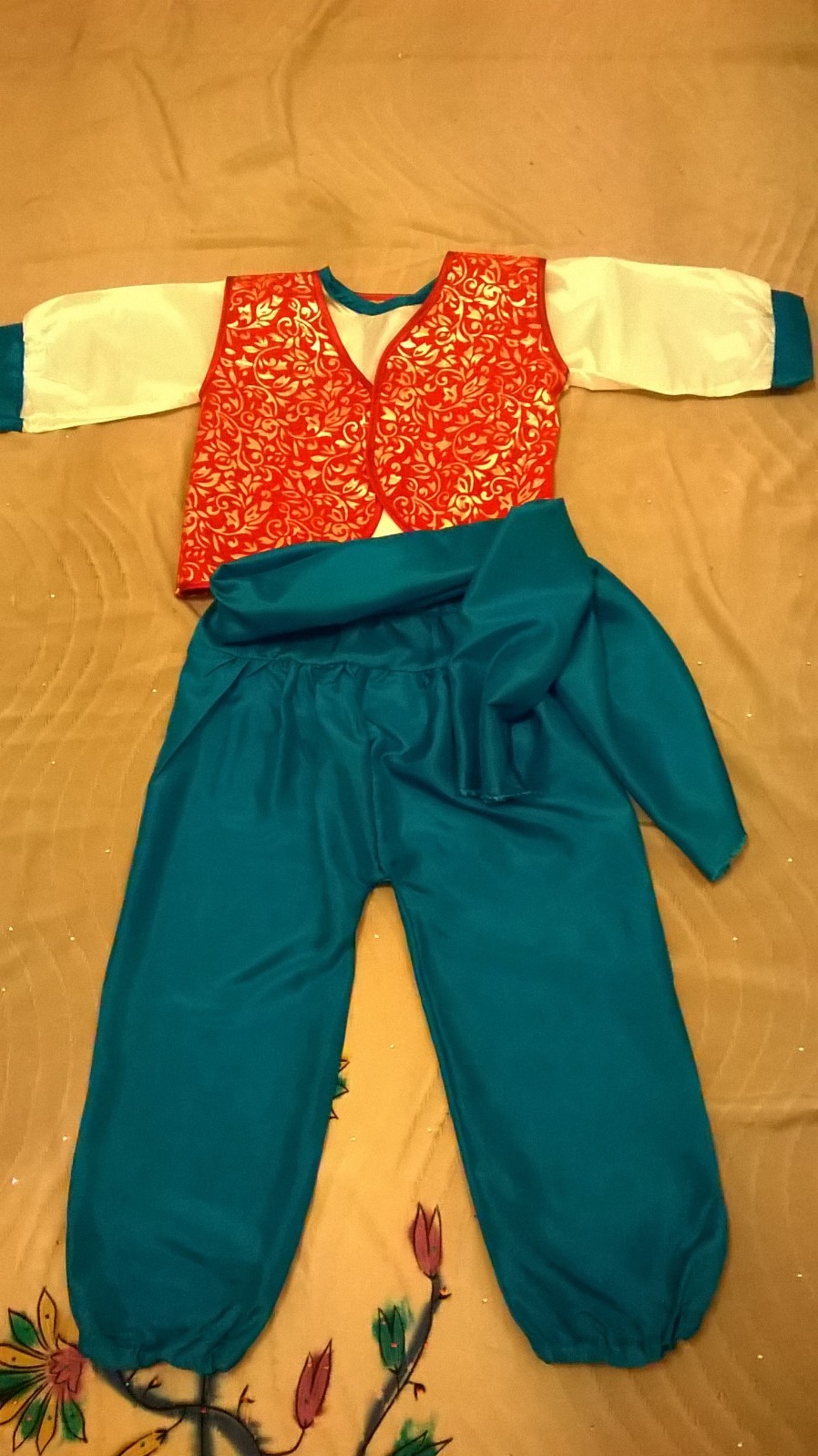 Picture 1 of 24