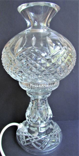 WATERFORD CRYSTAL TWO PIECE ELECTRIC HURRICANE LAMP - SIGNED (Ref8488) WATERFORD CRYSTAL TWO PIECE ELECTRIC HURRICANE LAMP - SIGNED (Ref8488)