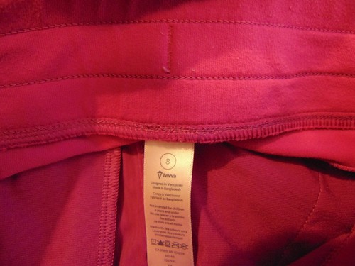 IVIVVA LULULEMON GIRLS CAPRI SHORTS SZ.8 - Picture 3 of 3