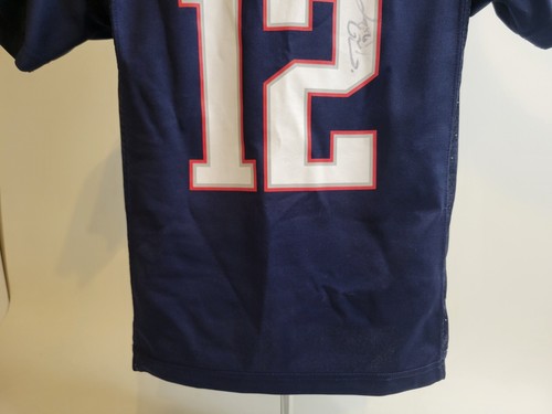 New England Patriots NFL Team Apparel Size Youth SIGNED TOM BRADY JERSEY - Picture 10 of 12