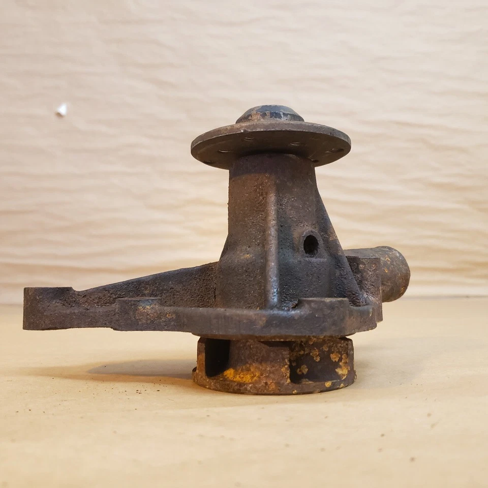 MG MGB 1974.5-1980 Original Engine Water Pump  12H4468 OEM - Image 3 of 4