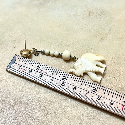 Vintage Elephant Necklace & Earring Set Carved from Bovine Bone, Beaded Jewelry - Picture 9 of 10