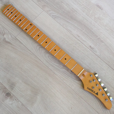 Samick DS-100BK Electric Guitar Neck Maple Neck 22 Frets Loaded Tuners Korea