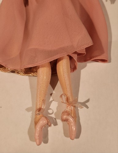 Mattel Barbie Juliet from Romeo and Juliet Ballet The Classic Ballet Series 2004 - Picture 13 of 13