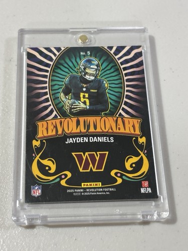 2025 Panini Revolution Jayden Daniels Revolutionary Case Hit 🔥🔥 None On Ebay! - Bild 2 von 2