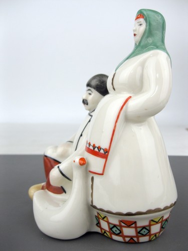 Ukrainian Cossack at market with goose porcelain figurine author Shulyak Ukraine - Picture 3 of 13