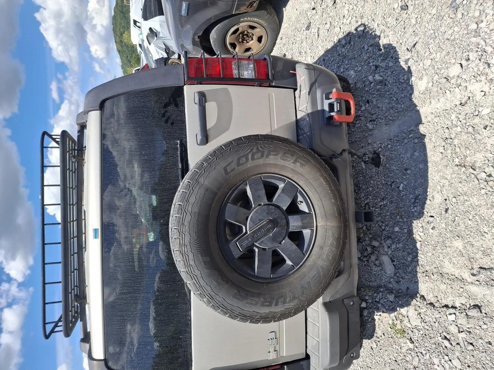 Conjunto de luz trasera derecha usado se adapta a: SUV Hummer H3 2007 grado derecho A Foto 3 de 4