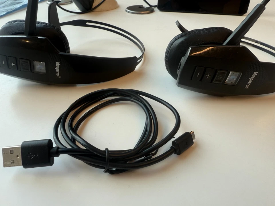 Auriculares Bluetooth BlueParrot B350-xt Foto 2 de 2