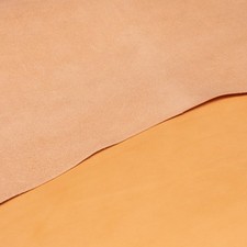 Cuoio toscano concia al vegetale, spalla lato carne smerigliato